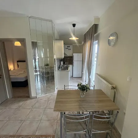 The Traveler's House Apartman *